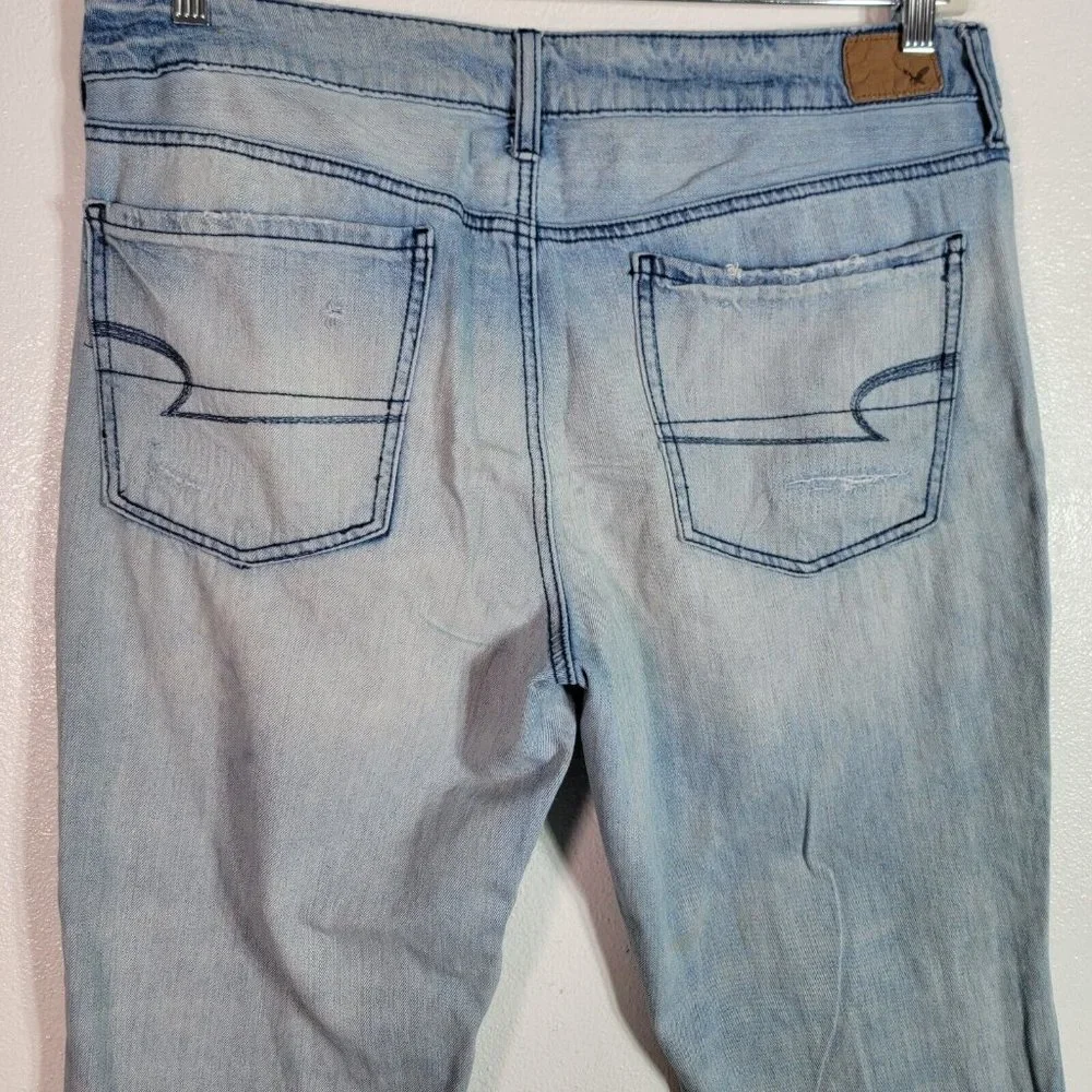 American Eagle‎ Womens Tomgirl Jeans 14 Button Fly Distressed 100% Cotton AEO